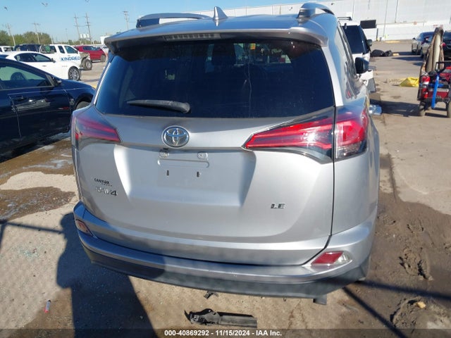 Toyota RAV4 LE 2017 2T3ZFREV6HW354398 Image 17