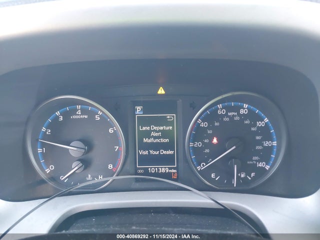 Toyota RAV4 LE 2017 2T3ZFREV6HW354398 Image 7
