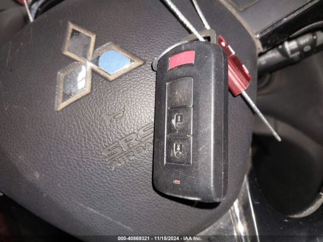 JA4AP3AW7JU017063 Mitsubishi Outlander Sport 2.4 Se
