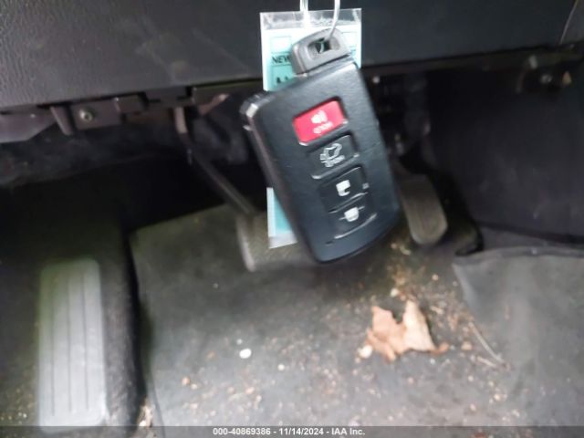 JTMRJREV9JD181798 Toyota Rav4 Hybrid Xle