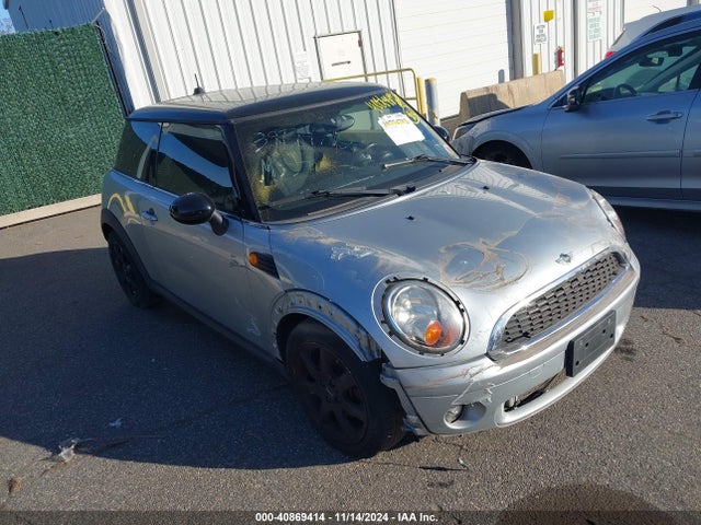 2008 MINI COOPER WMWMF33548TT66429 Photo 0