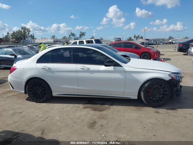 55SWF4JB6HU216043 Mercedes-Benz C 300 Luxury/sport
