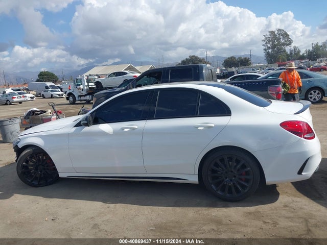 55SWF4JB6HU216043 Mercedes-Benz C 300 Luxury/sport