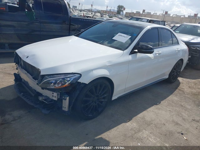 55SWF4JB6HU216043 Mercedes-Benz C 300 Luxury/sport