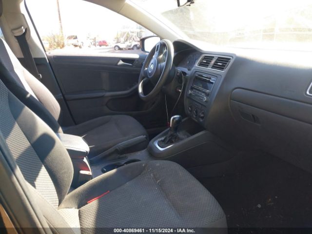 3VW2K7AJ8EM406113 Volkswagen Jetta 2.0l S