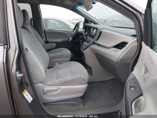 5TDZK3DC1FS666068 Toyota Sienna L 7 Passenger