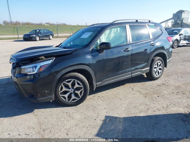 JF2SKAJC2LH549143 Subaru Forester Premium