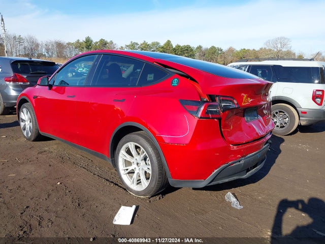 2023 TESLA MODEL Y 7SAYGDEE0PA175922 Photo 2