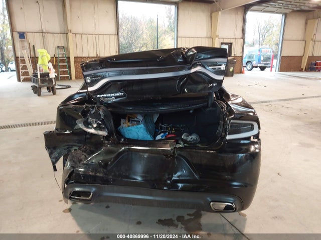 2C3CDXHGXHH562818 Dodge Charger Sxt Rwd
