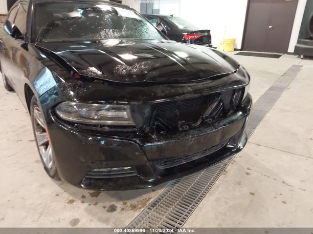 2C3CDXHGXHH562818 Dodge Charger Sxt Rwd