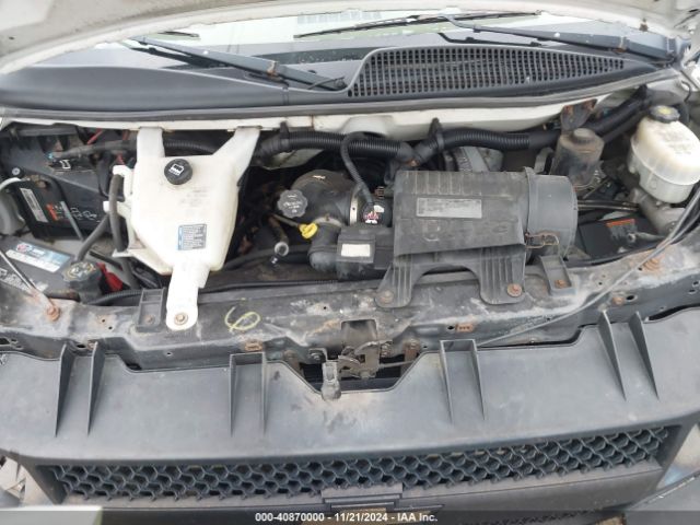 1GCWGGBA6E1133996 Chevrolet Express 2500 Work Van
