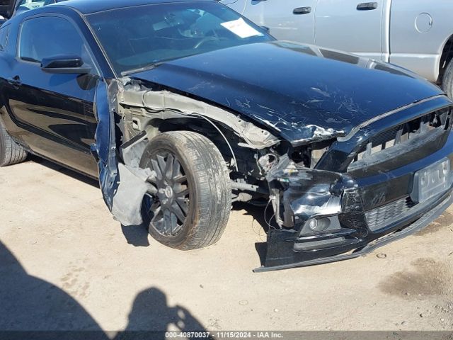 1ZVBP8AM3E5212452 Ford Mustang V6