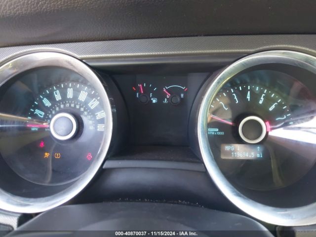 1ZVBP8AM3E5212452 Ford Mustang V6