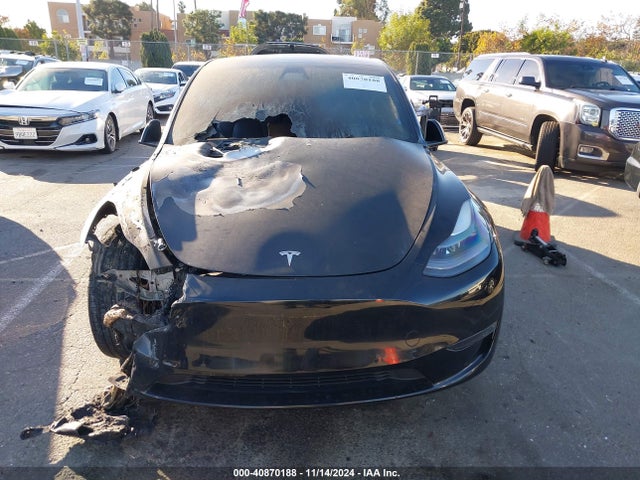 7SAYGDEF4NF460647 Tesla 2022