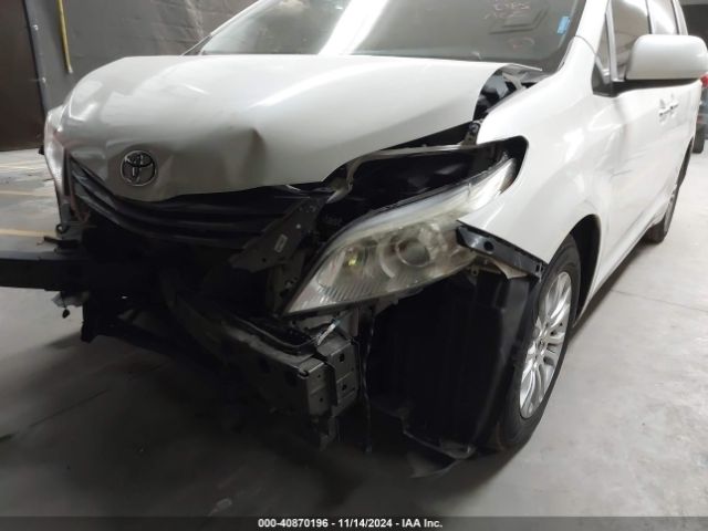 5TDYK3DC8GS705252 Toyota Sienna Xle Premium 8 Passenger
