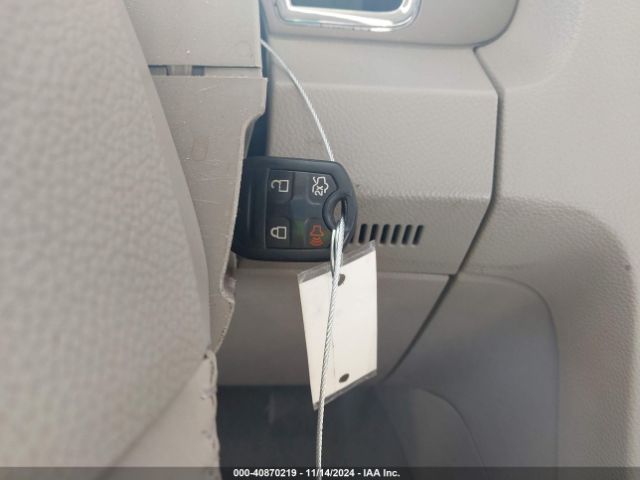 5LMJJ2H53EEL05704 Lincoln Navigator
