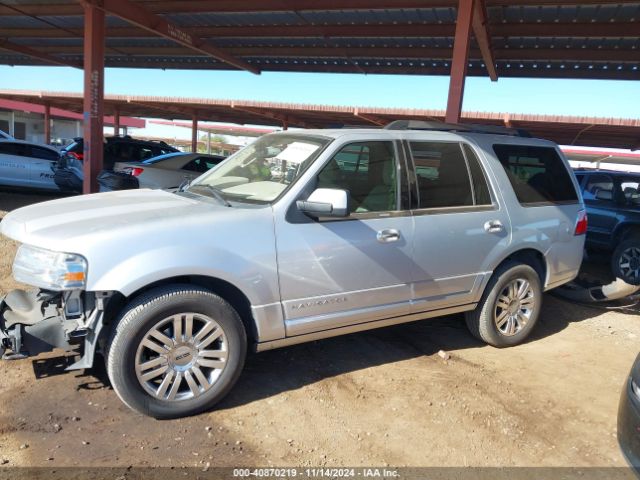 5LMJJ2H53EEL05704 Lincoln Navigator