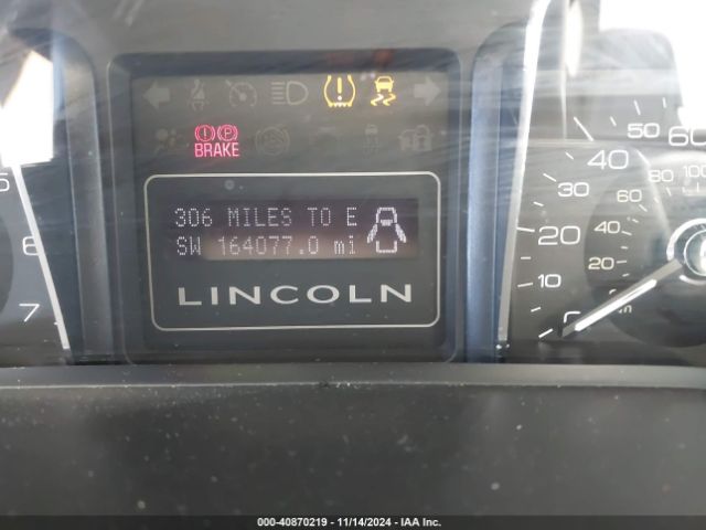 5LMJJ2H53EEL05704 Lincoln Navigator