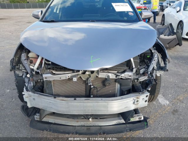 JTNKHMBX0J1007749 Toyota C-HR XLE