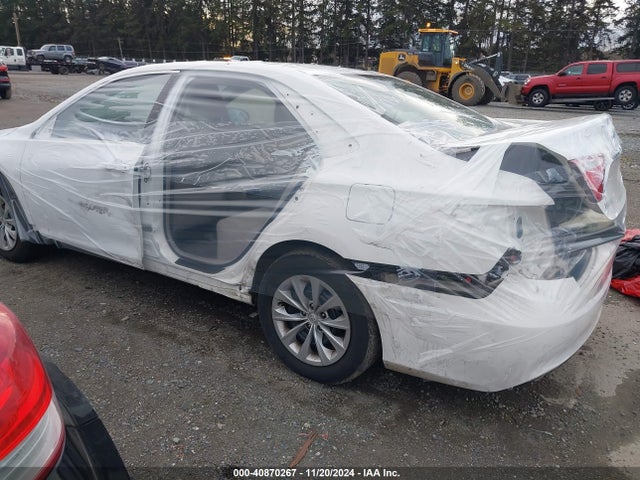 Toyota CAMRY LE 2015 4T4BF1FK8FR487263 Image 3