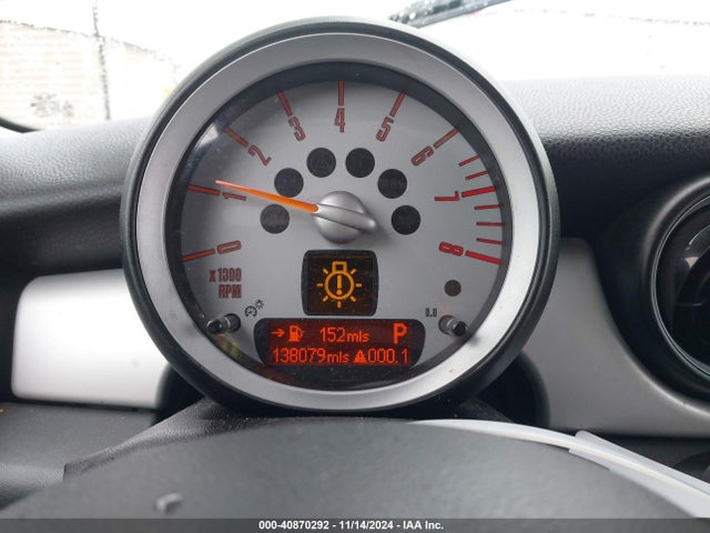2010 MINI COOPER WMWMF3C5XATZ60917 Photo 6