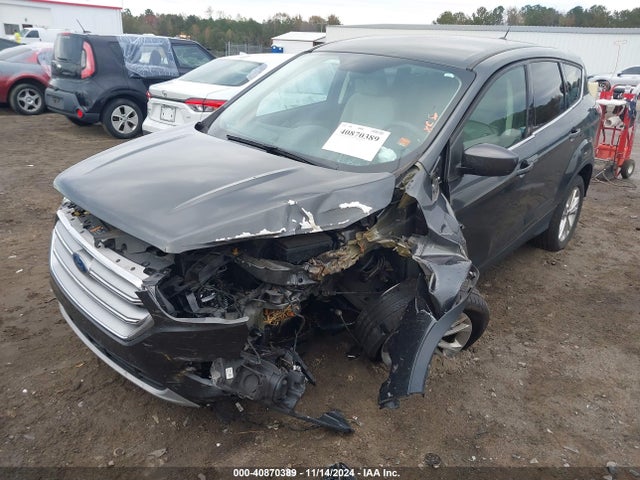 1FMCU0GD4HUE51541 Ford ESCAPE SE