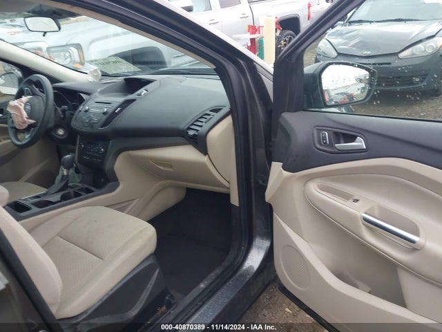1FMCU0GD4HUE51541 Ford ESCAPE SE