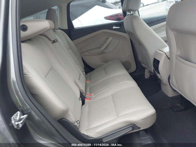 1FMCU0GD4HUE51541 Ford ESCAPE SE