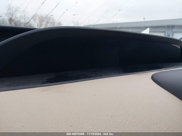 JTDKAMFUXM3137233 Toyota Prius Limited