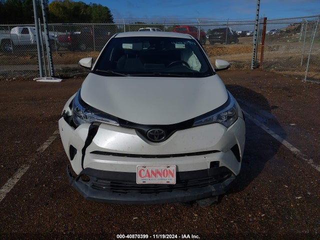 Toyota C-HR XLE 2018 NMTKHMBX9JR011076 Image 12