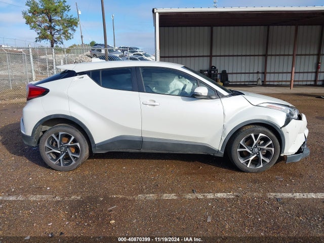 Toyota C-HR XLE 2018 NMTKHMBX9JR011076 Image 13