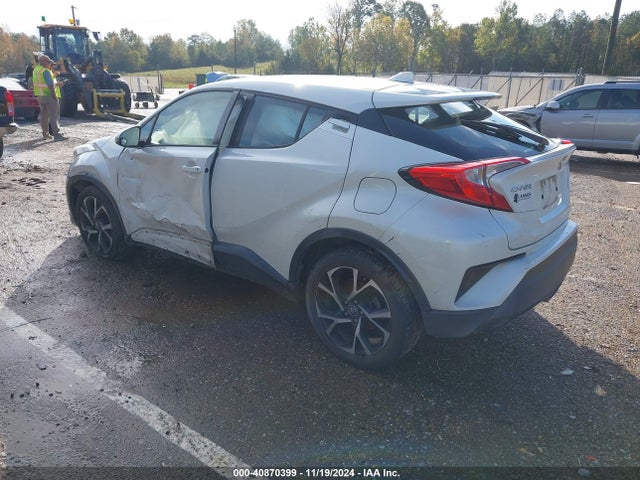 Toyota C-HR XLE 2018 NMTKHMBX9JR011076 Image 3