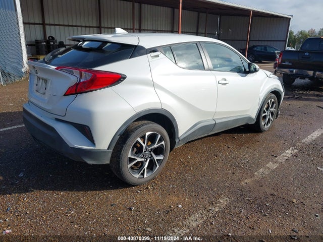 Toyota C-HR XLE 2018 NMTKHMBX9JR011076 Image 4