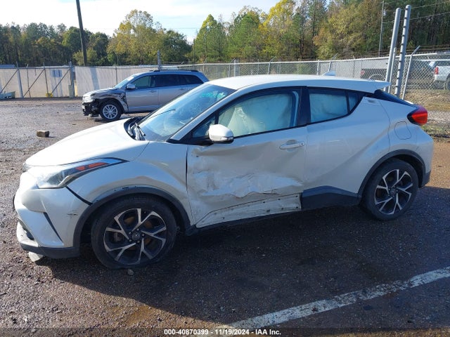 Toyota C-HR XLE 2018 NMTKHMBX9JR011076 Image 6