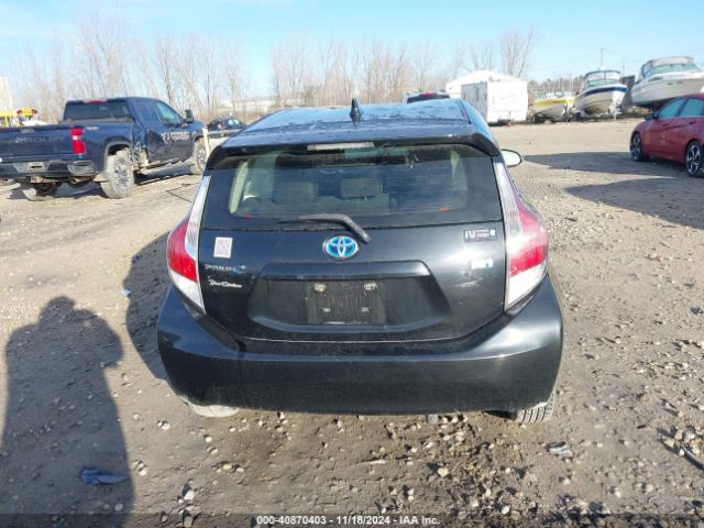 JTDKDTB35G1124663 Toyota Prius C Two