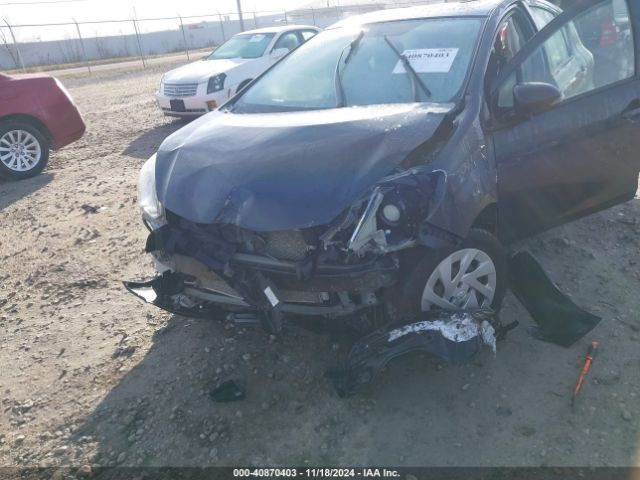 JTDKDTB35G1124663 Toyota Prius C Two