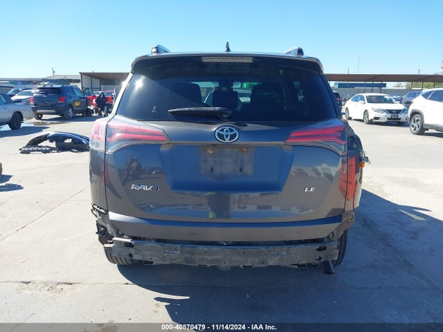 Toyota RAV4 LE 2017 JTMZFREV6HJ127436 Image 17