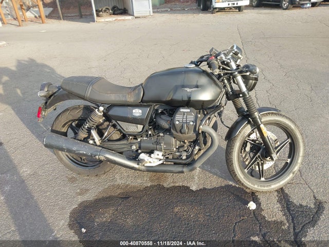 2022 MOTO GUZZI V7 ZGUKZUA00NM001120 Photo 7