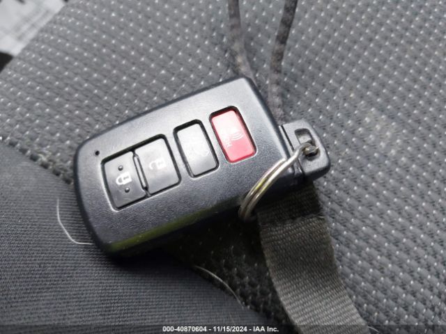 2T3RFREV5JW717487 Toyota Rav4 Adventure/xle