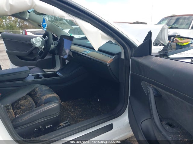 2021 TESLA MODEL 3 5YJ3E1EA0MF907974 Photo 4