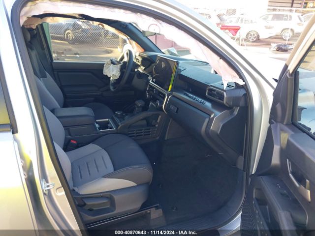 3TYLB5JN9RT033768 Toyota Tacoma Sr5