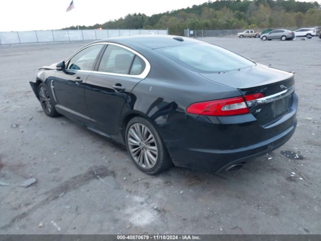 2011 JAGUAR XF SAJWA0FB5BLS17420 Photo 2