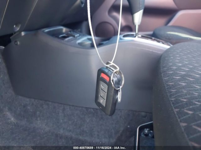 ML32FVFJ8PHF01949 Mitsubishi Mirage G4 Se