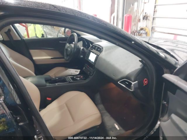 SAJAR4BG1HA973889 Jaguar Xe 25t