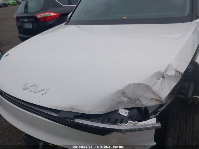 KIA Ev9 Wind 2024 KNDAFFS52R6022428 Image 10
