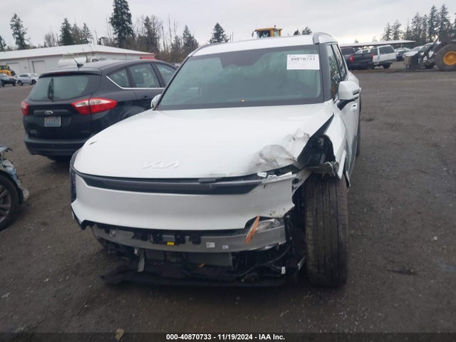 KIA Ev9 Wind 2024 KNDAFFS52R6022428 Image 13