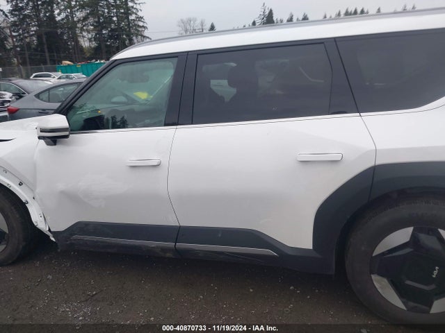 KIA Ev9 Wind 2024 KNDAFFS52R6022428 Image 15