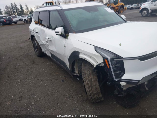 KIA Ev9 Wind 2024 KNDAFFS52R6022428 Image 12