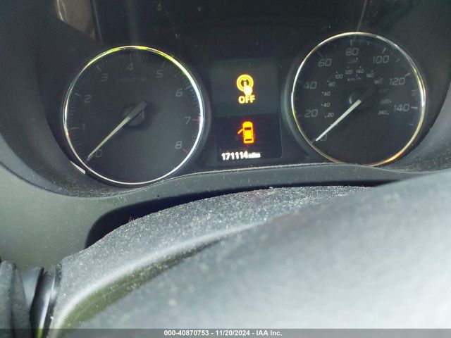 JA4AZ3A33FZ012646 Mitsubishi Outlander Se