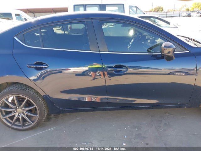 3MZBN1V37JM172816 Mazda Mazda3 Touring